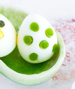 How to Make Dinosaur Eggs - Get the recipe, plus 3 other easy egg decorating ideas, at www.loveatfirstbento.com