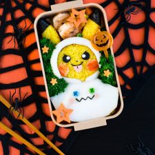10 Super-Scary (But Also Very Cute) Bento Boxes for Halloween
